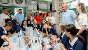 Сергей Кириенко и Дмитрий Чернышенко поздравили победителей конкурса «Большая перемена»
