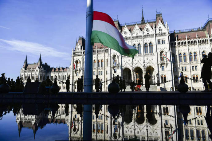 Представитель венгерских властей подверг критике обвинения Евросоюза