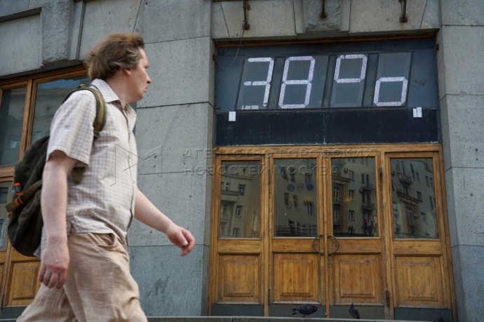 Волны 40-градусной жары будут все чаще накрывать Москву в ближайшее 10-летие – климатолог