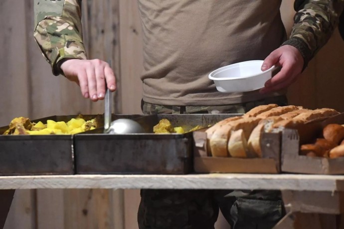 Исследование: повара и кондитеры возглавили рейтинг самых востребованных профессий в России Исследование: повара и кондитеры возглавили рейтинг самых востребованных профессий в России