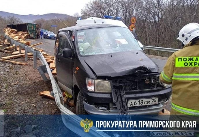 Прокуратура контролирует расследование ДТП с пятью пострадавшими в Приморье