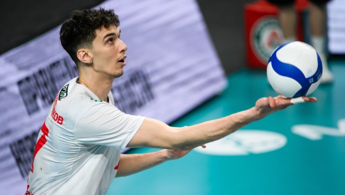 "Смотрел чемпионат мира и плакал". Заболотников – об отстранении сборной России