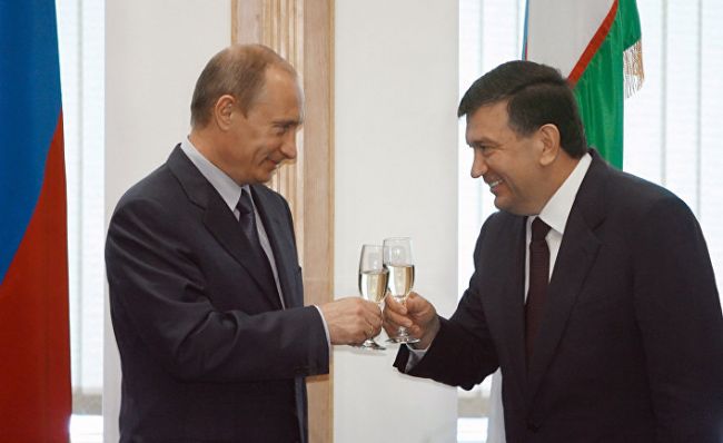 «По праву пользуетесь авторитетом»: Путин поздравил Мирзиёева с 67-летием