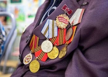 В день 80-летия Победы поздравления получали более 17 тысяч амурских ветеранов