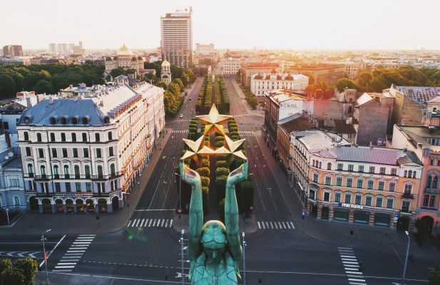 Призывая изолировать Россию, Латвия продолжает активно с ней торговать