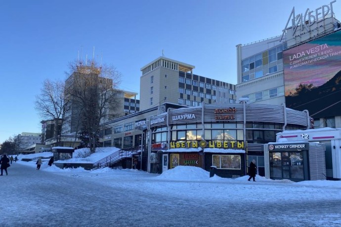 Суд отклонил иск городских властей о сносе торгового павильона вблизи ТЦ «Айсберг»