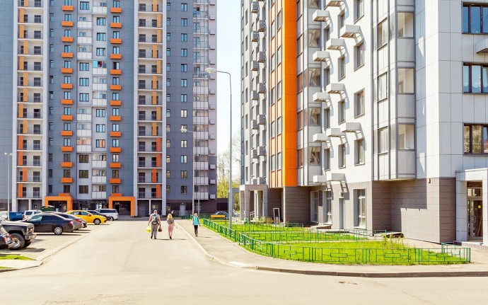 Жители 109 домов в САО переселяются или завершили переезд в новостройки по программе реновации