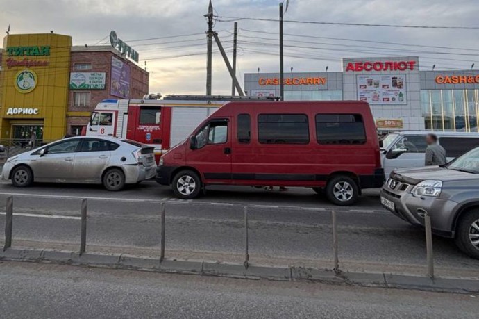 В Улан-Удэ в ДТП с маршруткой пострадали три человека