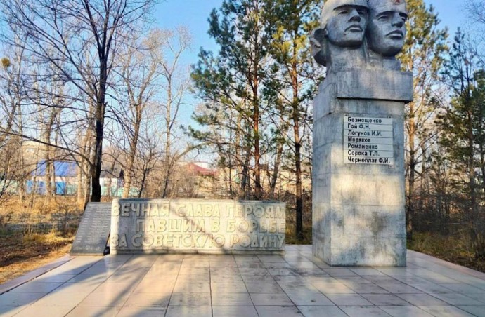 Семьи бойцов СВО из Приморья посетили мемориалы эпохи Гражданской войны Семьи бойцов СВО из Приморья посетили мемориалы эпохи Гражданской войны