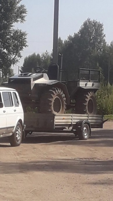 Костромичи: чиновники купили вездеход, чтобы не сорвать выборы в поселке из-за плохих дорог Костромичи: чиновники купили вездеход, чтобы не сорвать выборы в поселке из-за плохих дорог