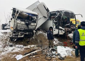 Четыре человека пострадали в ДТП с автобусом в Амурской области Четыре человека пострадали в ДТП с автобусом в Амурской области