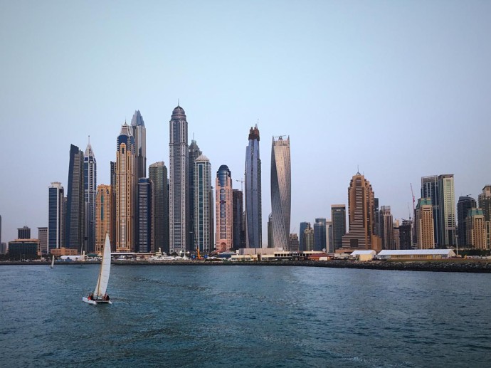 Noon ускоряет доставку еды в Дубае по данным туристических экспертов