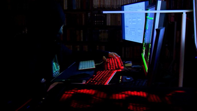 Фальшивые ДТП: нейросети помогают мошенникам обмануть страховщиков Фальшивые ДТП: нейросети помогают мошенникам обмануть страховщиков