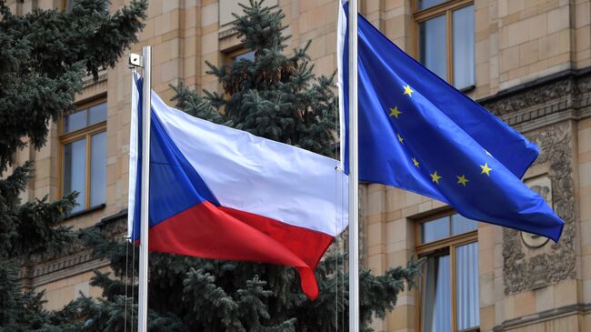 Европа обеспокоена победой оппозиции на выборах в Чехии, пишут СМИ