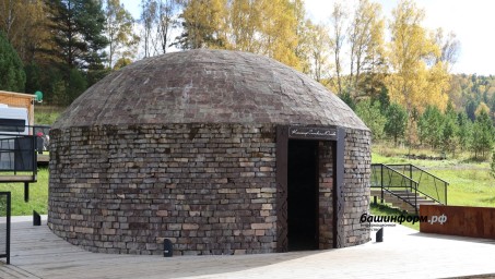 В Башкирии открыли кенотаф Салавата Юлаева