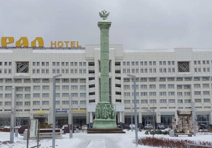 Возле отеля «Урал» в центре Перми планируют установить колонну в честь Строгановых