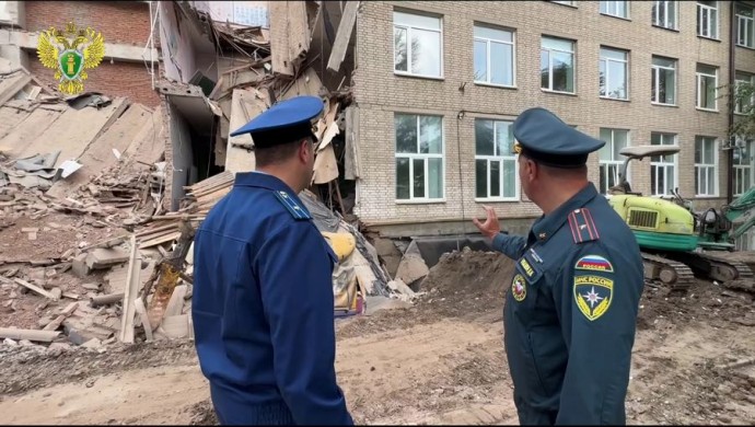 Обрушившееся здание колледжа во Владивостоке обследовано дронами