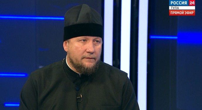 Покров означает, что мы не одни: о празднике Покрова Богородицы рассказал протоиерей Максим Троеглазов