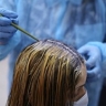 Суд обязал салон красоты вернуть деньги за неудачную окраску волос