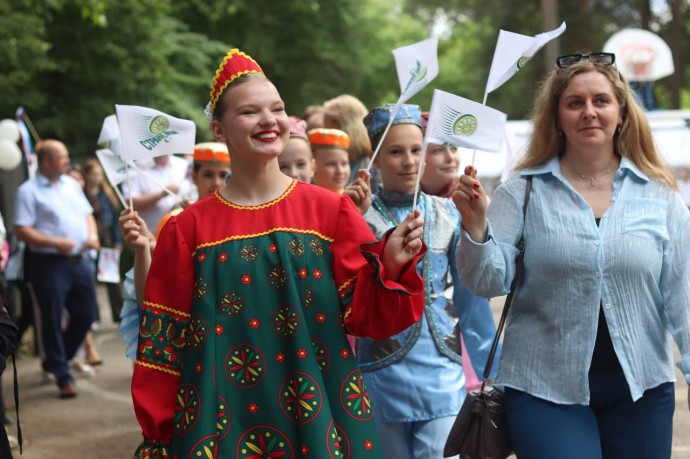 Юбилейные фестивали «Царский посол» и «Страна ямщика» прошли в День России в Ярославской области