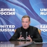 Почти 700 инициатив партии "Единая Россия" стали законами, заявил Медведев