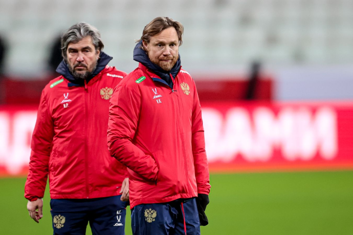 Писарев поддержал решение Карпина уйти из "Динамо" Писарев поддержал решение Карпина уйти из "Динамо"