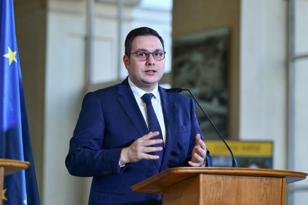 Чехия поддержала новый европейский пакет военной помощи Украине