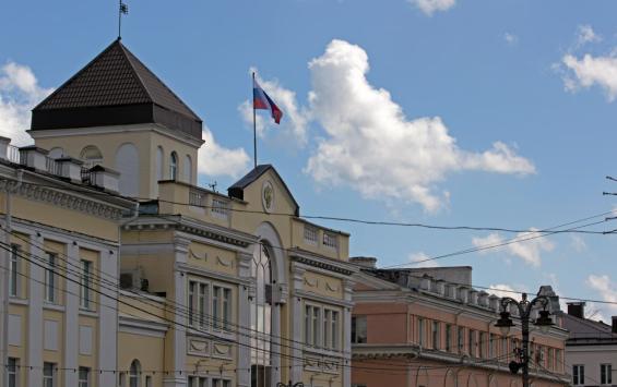 В Курской области требуют взыскать более 5 млн рублей взяток с бывшего сотрудника ГИБДД