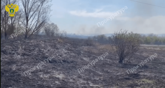 Прокуратура взяла на контроль ситуацию с пожаром в посёлке Горняк