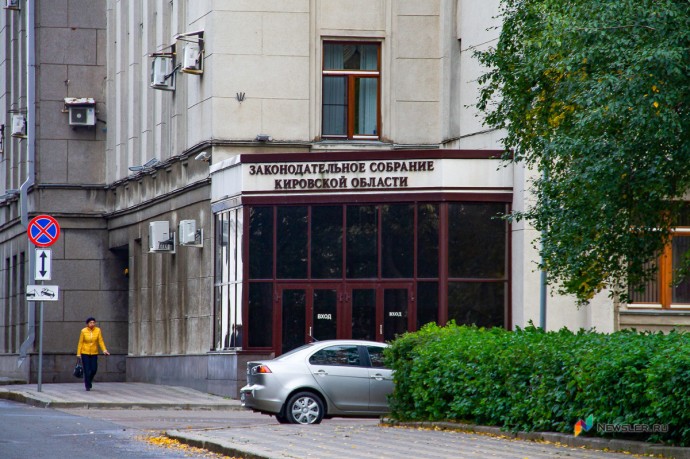 Назначение зампредов и министров предложили согласовывать с депутатами