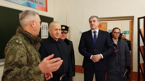 Юрий Трутнев начал рабочую поездку в Амурскую область Юрий Трутнев начал рабочую поездку в Амурскую область