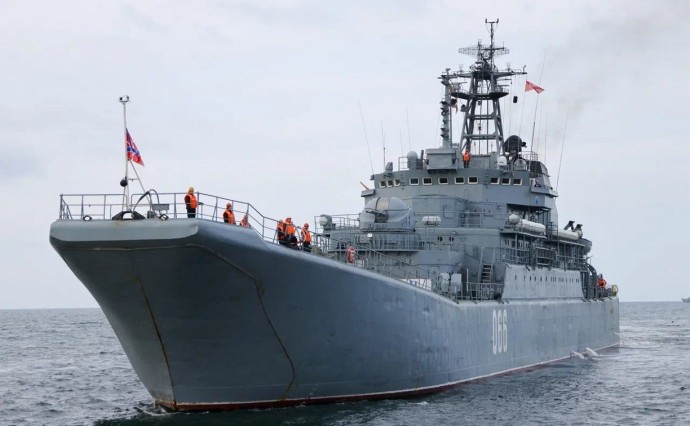 Корабли Тихоокеанского флота прибыли в порт Корсаков в рамках акции "Сила в Правде-2025"
