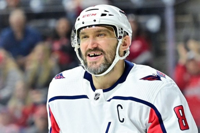 Представитель Овечкина — о 900-м голе хоккеиста: "Блестящее достижение, Саша к нему долго шёл"