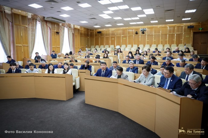 Парламент Якутии принял участие в «Диктанте Победы»