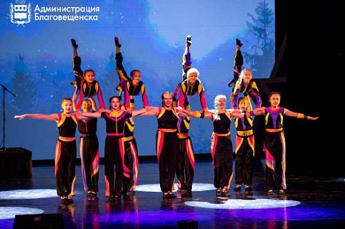 В Благовещенске прошел концерт, посвященный Дню отца В Благовещенске прошел концерт, посвященный Дню отца