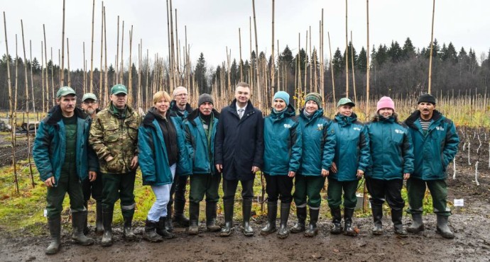 В Перми отметили 100 лет городского лесничества В Перми отметили 100 лет городского лесничества