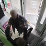 Водитель маршрутки избил женщину на заправке в подмосковном Дмитрове