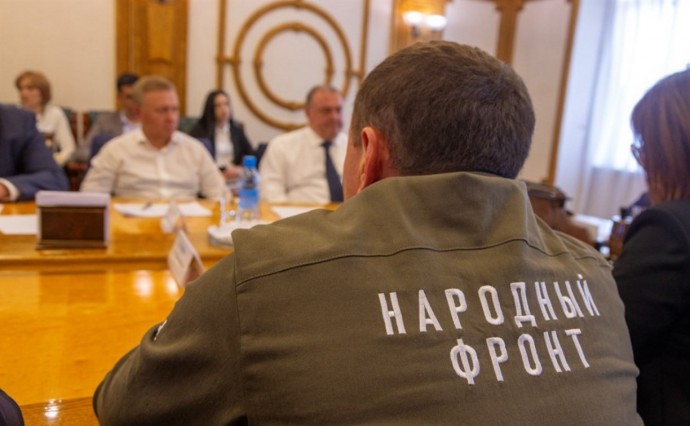 Областную больницу в Южно-Сахалинске закатали в асфальт, а потом снова раскопали