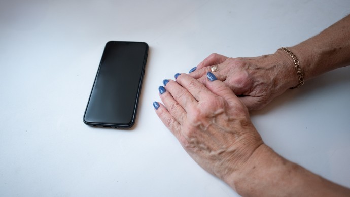 85-летняя петербурженка предотвратила мошенничество и помогла задержать злоумышленника