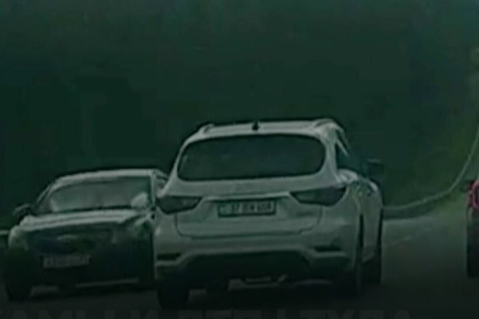 "Инфинити" на армянских номерах устроил "смертельную спешку" в Туле