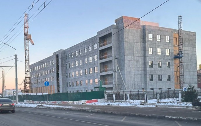 Строительство нового корпуса областной детской больницы в Ярославле идет по графику