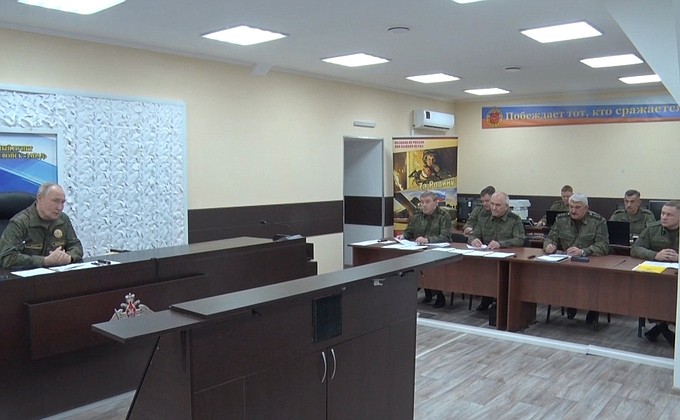 Посещение командного пункта группировки «Запад» Посещение командного пункта группировки «Запад»