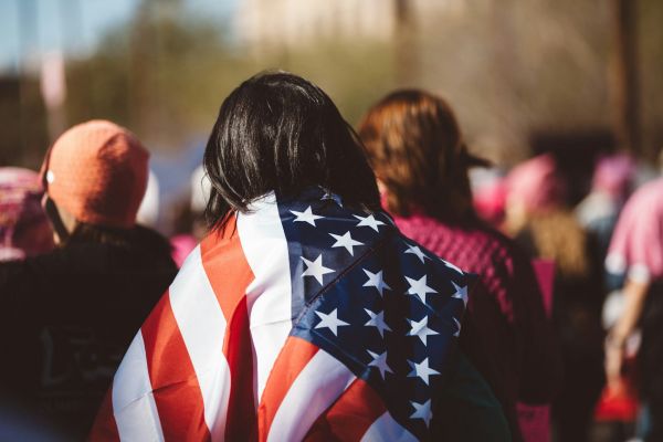 Протесты в США похожи на попытку организовать цветную революцию — Глава РФПИ