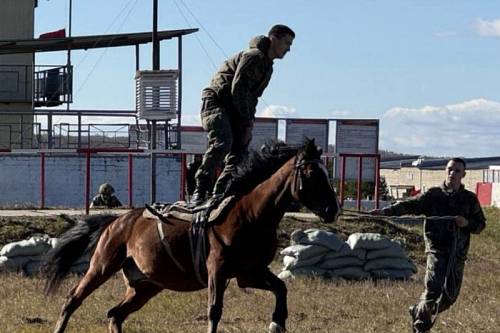 Военно-патриотический форум открылся в Благовещенске в честь 475-летия Сухопутных войск