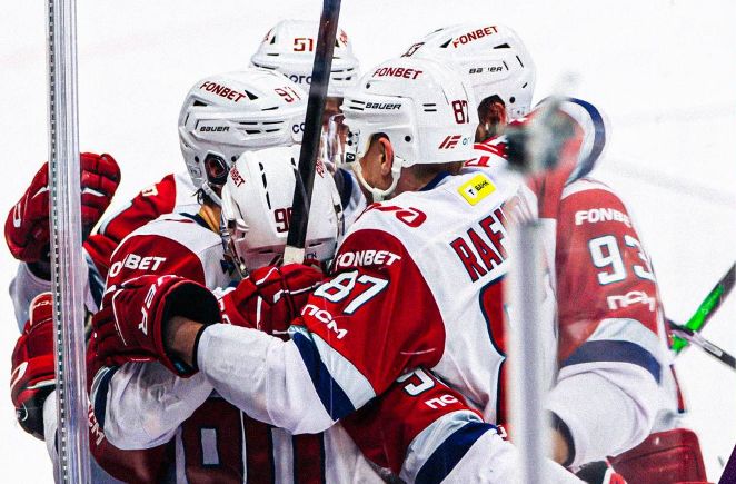 «Локомотив» в Москве обыграл «Динамо» «Локомотив» в Москве обыграл «Динамо»