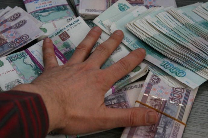 Жители Башкирии за сутки подарили аферистам более 10 миллионов рублей