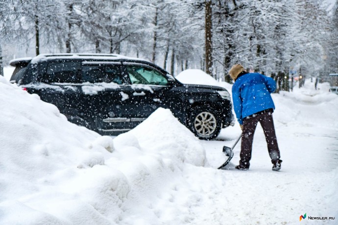 В Котельниче пенсионерка получила деньги за падение на тротуар