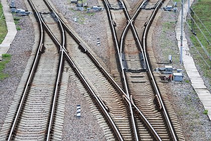 Пассажирский поезд столкнулся с авто в российском регионе Пассажирский поезд столкнулся с авто в российском регионе