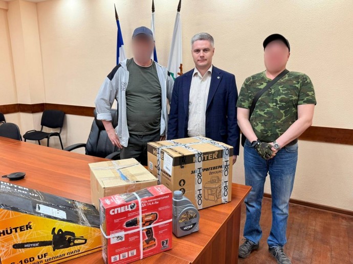 Из Уфы в зону СВО отправили инструменты для строительства укрытий