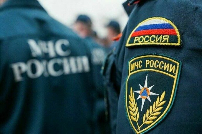 МЧС: Автобус, предположительно, перевозивший детей, перевернулся в Дагестане